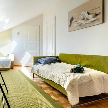 Large And Cozy 2-level Διαμέρισμα *