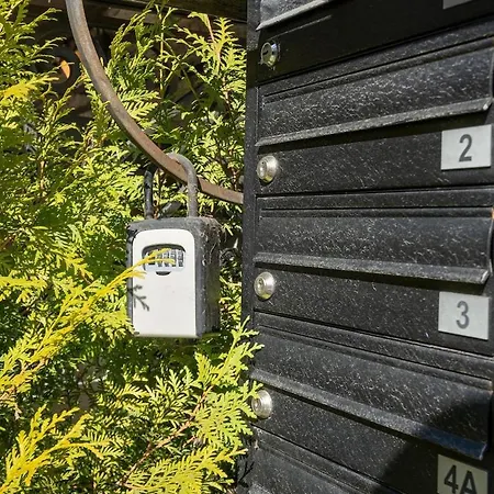 Large And Cozy 2-level