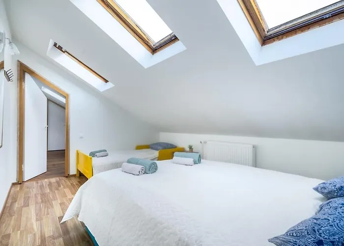 Large&cozy 2-level *