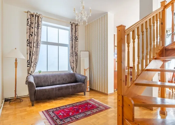 Large&cozy 2-level Tallin